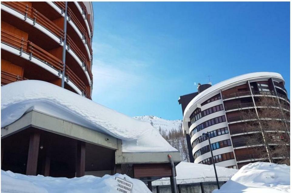 Escargot 28 Cervinia Apartment เบรยล์-แชร์วิเนีย ภายนอก รูปภาพ